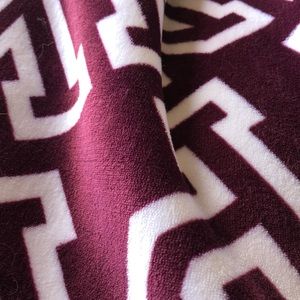 Meet your Posher, Simone